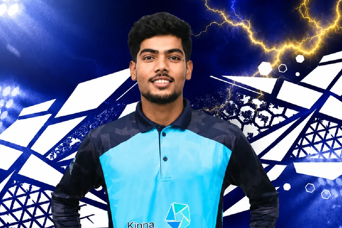 Himanshu Bisht bowling for Uttarakhand