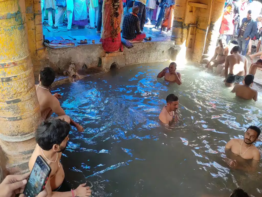 Tapt Kund, Badrinath